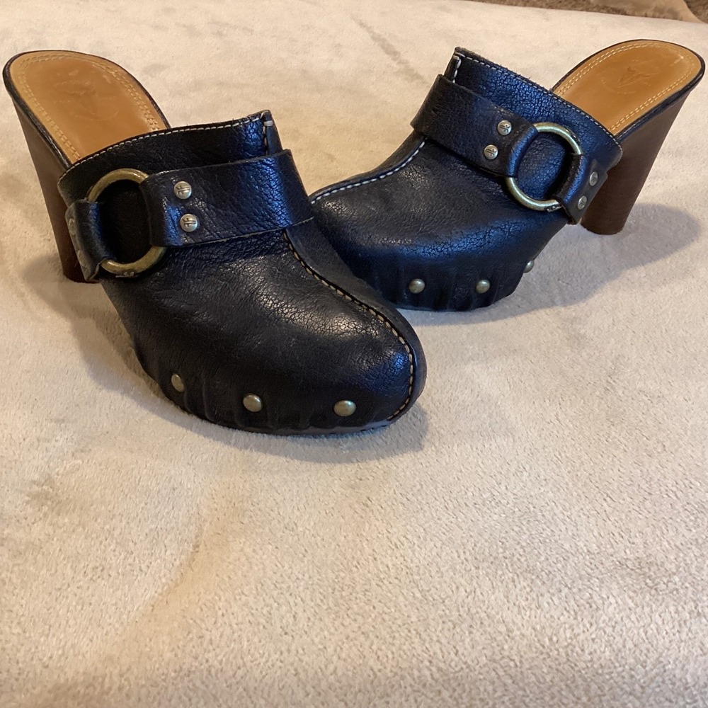 Frye Reese Ring black genuine leather heeled mules, US Size 9, brass detail